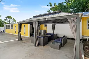 704 S Lockwood Ridge Rd, Sarasota, FL 34237 - Photo 37