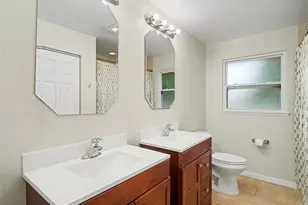 704 S Lockwood Ridge Rd, Sarasota, FL 34237 - Photo 29