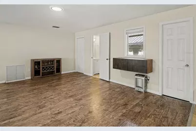 704 S Lockwood Ridge Road, Sarasota, FL 34237 - Photo 13