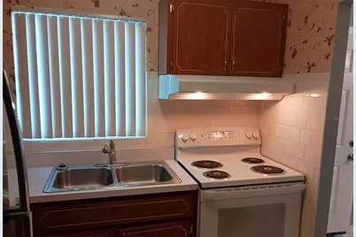 1875 Sunny Drive #G32, Bradenton, FL 34207 - Photo 7