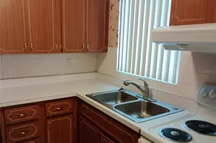 1875 Sunny Dr, Bradenton, FL 34207 - Photo 5
