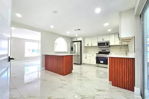 7715 Cherrytree Ln, New Port Richey, FL 34653 - Photo 3