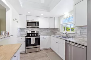 7003 10th Ave W, Bradenton, FL 34209 - Photo 13
