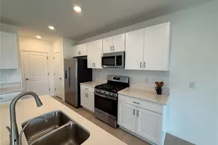 6431 Milestone Loop, Palmetto, FL 34221 - Photo 7
