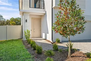 8044 Gulfstream Ct, Lakewood Ranch, FL 34202 - Photo 1
