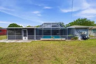 6901 17th Ln N, Saint Petersburg, FL 33702 - Photo 43