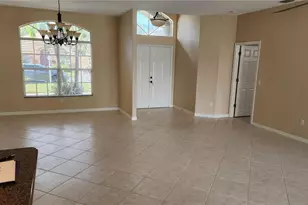 7319 38th Ct E, Sarasota, FL 34243 - Photo 3