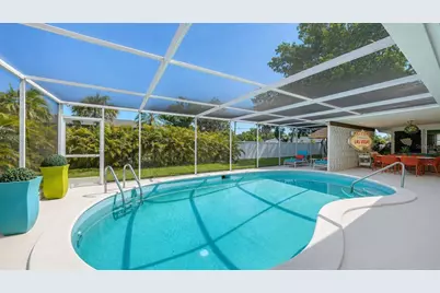 2945 Upper Tangelo Drive, Sarasota, FL 34239 - Photo 3