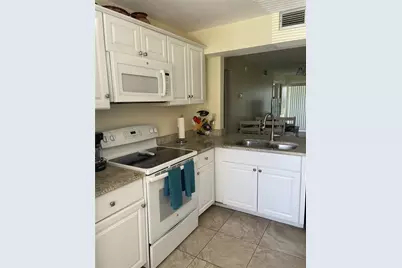 6343 Palma Del Mar Boulevard S #226, Saint Petersburg, FL 33715 - Photo 9