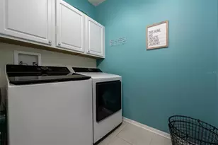 32698 Windelstraw Dr, Wesley Chapel, FL 33545 - Photo 27