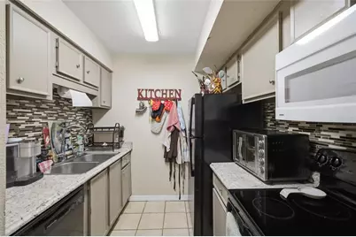 4005 Tumble Wood Trail #101, Tampa, FL 33613 - Photo 9