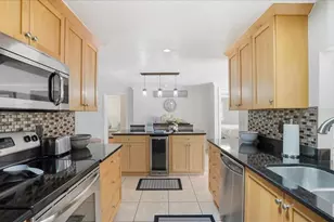 1129 Riviera St, Venice, FL 34285 - Photo 15