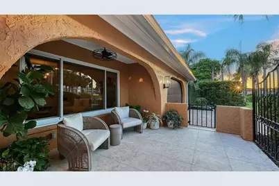 7137 Westmoreland Drive, Sarasota, FL 34243 - Photo 15