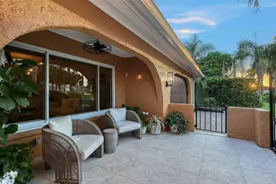 7137 Westmoreland Dr, Sarasota, FL 34243 - Photo 15