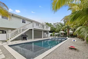 228 Gladiolus St, Anna Maria, FL 34216 - Photo 3