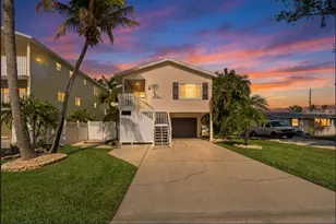 2905 Avenue C, Holmes Beach, FL 34217 - Photo 3
