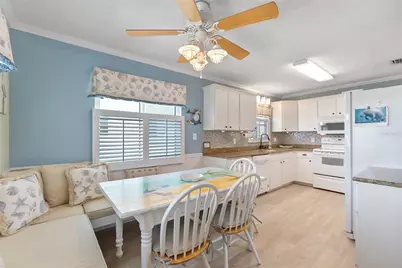 2905 Avenue C, Holmes Beach, FL 34217 - Photo 15
