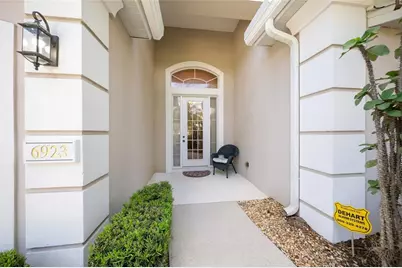 6923 Lennox Place, University Park, FL 34201 - Photo 13