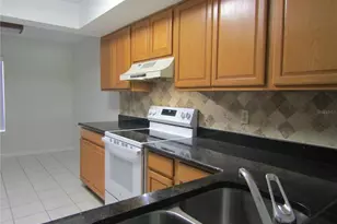 6191 Timberlake Dr, Sarasota, FL 34243 - Photo 3