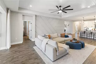 1215 Thornbury Dr, Parrish, FL 34219 - Photo 11