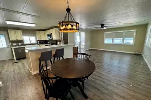5619 Bayshore Rd, Palmetto, FL 34221 - Photo 11