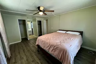 5619 Bayshore Rd, Palmetto, FL 34221 - Photo 19