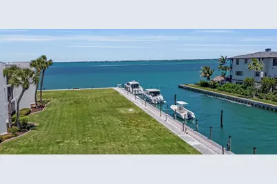 448 Gulf Of Mexico Drive #A205, Longboat Key, FL 34228 - Photo 9