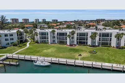 448 Gulf Of Mexico Drive #A205, Longboat Key, FL 34228 - Photo 43