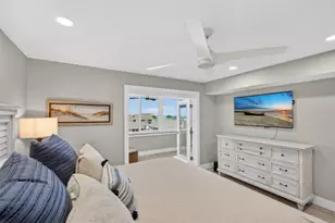 1080 W Peppertree Ln, Sarasota, FL 34242 - Photo 25