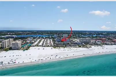 1080 W Peppertree Lane #305A, Sarasota, FL 34242 - Photo 3