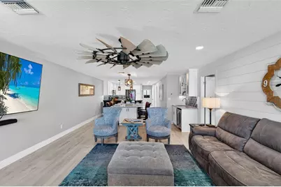 1080 W Peppertree Lane #305A, Sarasota, FL 34242 - Photo 19