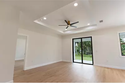 17399 Vallybrook Avenue, Port Charlotte, FL 33954 - Photo 9