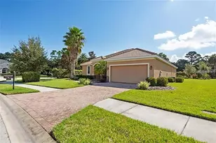 19640 Cobblestone Cir, Venice, FL 34292 - Photo 3