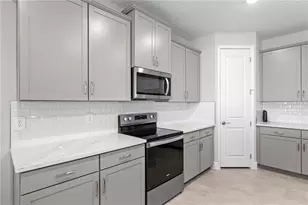 17820 Gulf Rnch Pl, Bradenton, FL 34211 - Photo 13