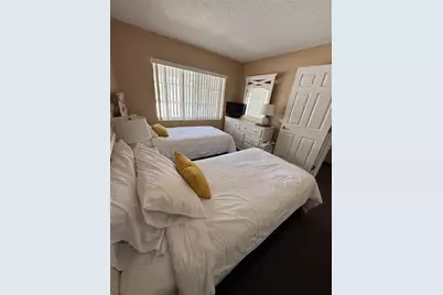 4457 W 45th Avenue #211, Bradenton, FL 34210 - Photo 5