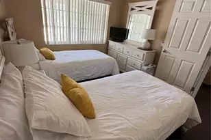4457 W 45th Ave, Bradenton, FL 34210 - Photo 5
