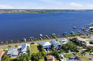 1912 Riverside Dr E, Bradenton, FL 34208 - Photo 47