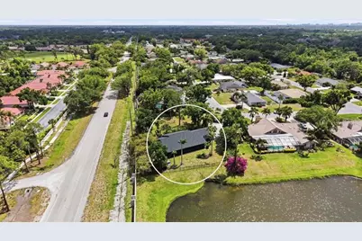 8021 Timber Lake Lane, Sarasota, FL 34243 - Photo 5