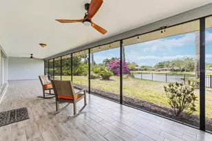 8021 Timber Lake Ln, Sarasota, FL 34243 - Photo 7