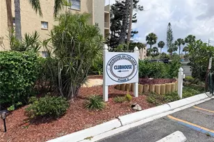 3621 Lake Bayshore Dr, Bradenton, FL 34205 - Photo 3