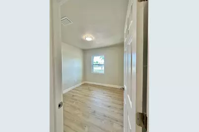 400 Dalton Boulevard, Port Charlotte, FL 33952 - Photo 19