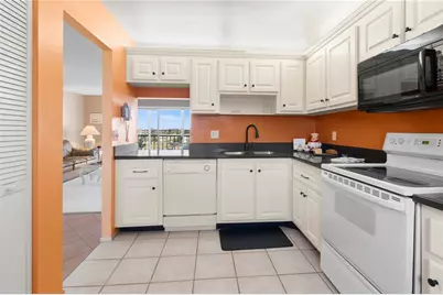 3880 Ironwood Lane #508E, Bradenton, FL 34209 - Photo 13