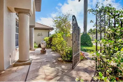 4813 Benchmark Court, Sarasota, FL 34238 - Photo 7