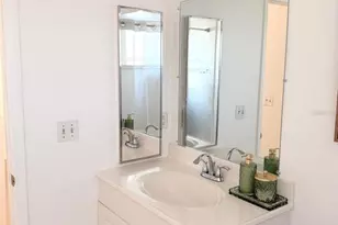 16th Pl, Cape Coral, FL 33914 - Photo 31