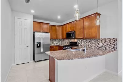 12276 Marsh Pointe Road, Sarasota, FL 34238 - Photo 11