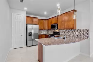 12276 Marsh Pointe Rd, Sarasota, FL 34238 - Photo 11
