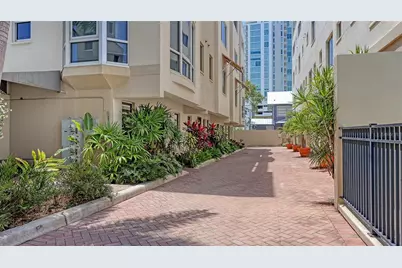 235 Cocoanut Avenue #128E, Sarasota, FL 34236 - Photo 3