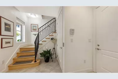 235 Cocoanut Avenue #128E, Sarasota, FL 34236 - Photo 7