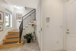 235 Cocoanut Ave, Sarasota, FL 34236 - Photo 7