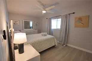5830 Midnight Pass Rd, Sarasota, FL 34242 - Photo 13